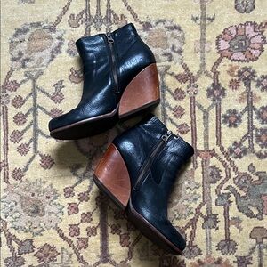 Kork Ease boots
